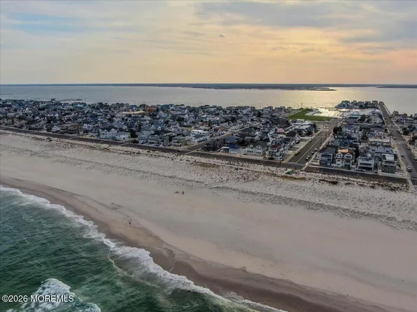 17 I Street, Seaside Park, NJ 08752