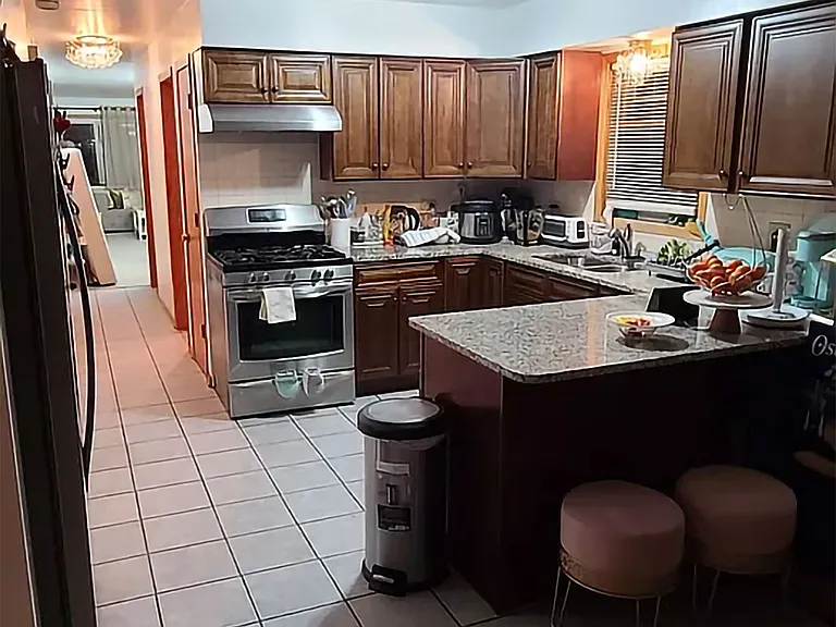 8652 W Catherine Ave #2 — Photo 8