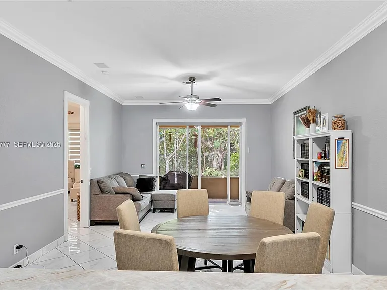 8908 NW 40th St — Photo 18