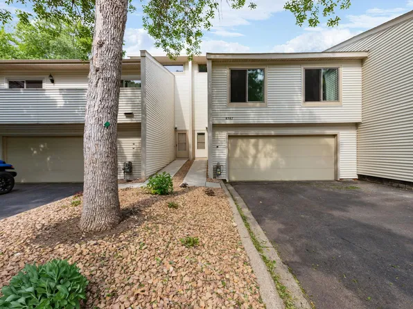 8387 Lower 138th Ct, Apple Valley, MN 55124