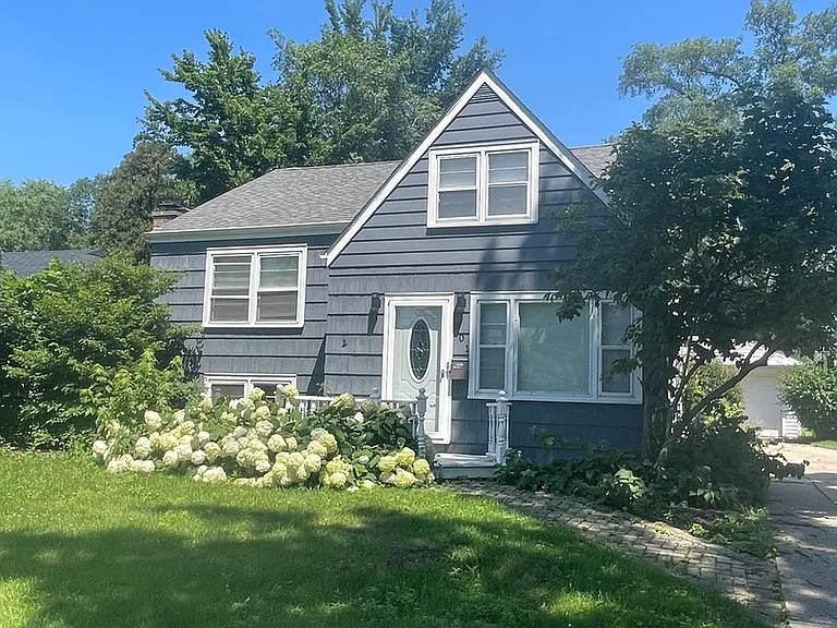 801 S Fairfield Ave — Photo 1