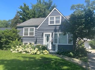 801 S Fairfield Ave, Elmhurst, IL 60126