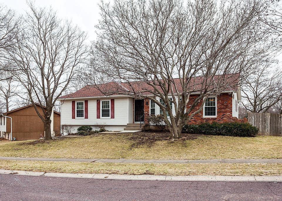 1st image of 9411 Grant Dr