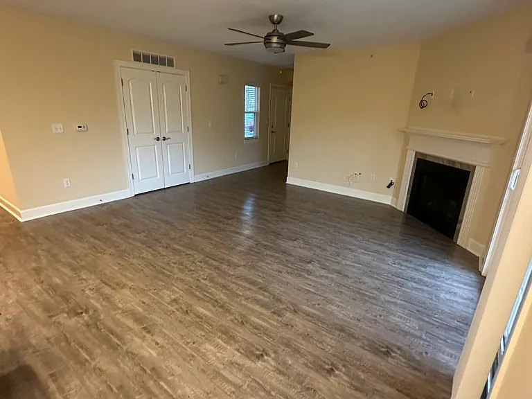 Dockside Village Apartments — Photo 61