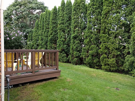 2nd image of 419 Oakgrove Ct #1