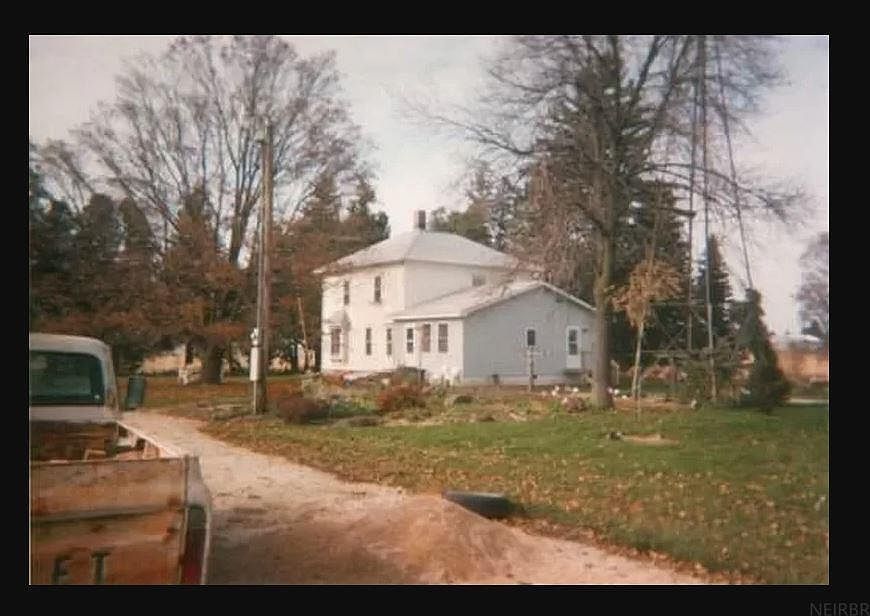 1st image of 3036 Gilmore Ave