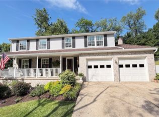 694 Fruitwood Dr, Bethel Park, PA 15102