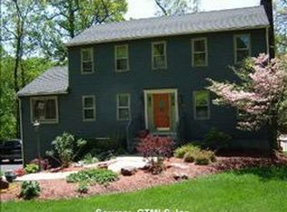 375 Brownstone Rdg, Meriden, CT 06451