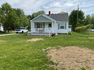 17741 Sumpter Rd, Belleville, MI 48111