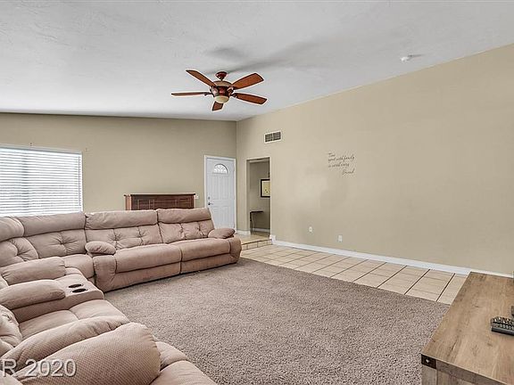 3rd image of 6300 Vista Verde