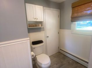 85 Levesque St, Warwick, RI 02886