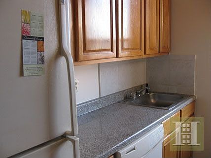 2nd image of 90 Pinehurst Ave APT 6D