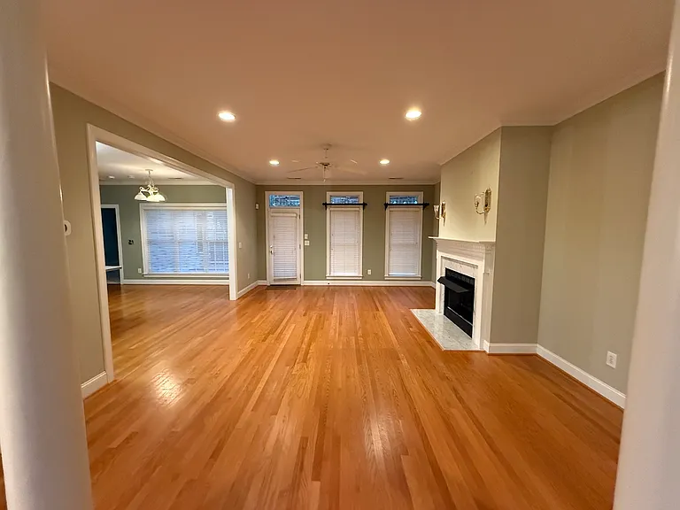 2208 Anchoridge Ave — Photo 8