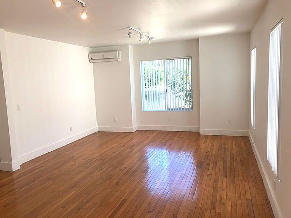 4th image of 2514 1/2 London St