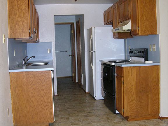 3rd image of 4879 Lovely Ln SE