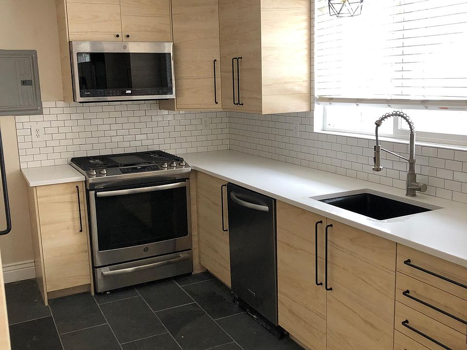 1st image of 3279 E Bon View Dr