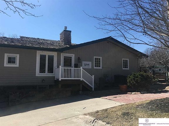 5th image of 4428 S 180th St
