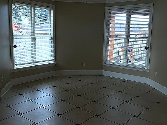 3rd image of 108 Savannah Dr