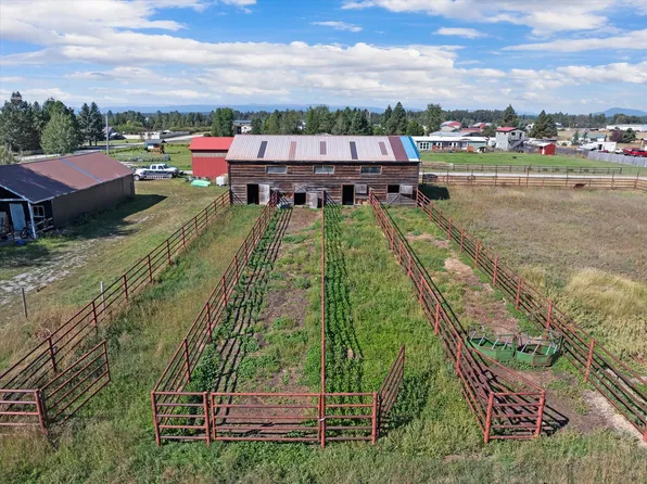 3599 Sunny Ln, Columbia Falls, MT 59912