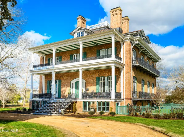 120 W King Street, Edenton, NC 27932