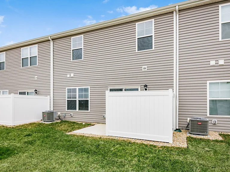 1454 Doubleday Dr — Photo 38