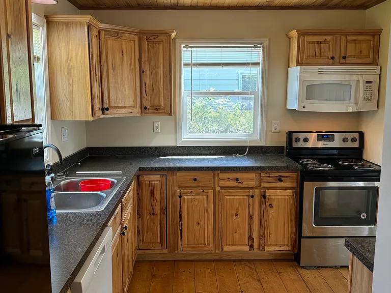 811 Canal St — Photo 2
