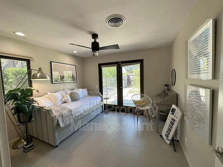 46560 Cameo Palms Dr — Photo 16