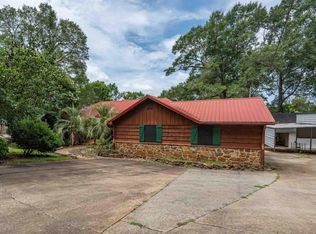 715 Piney Point Rd, Farmerville, LA 71241