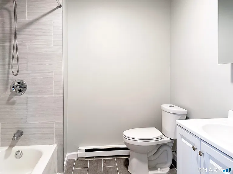 203 Capewell Ave — Photo 26