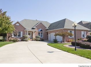 7304 Wentworth Dr, Springfield, IL 62711