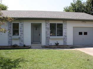 725 S Olive St, Marshfield, MO 65706