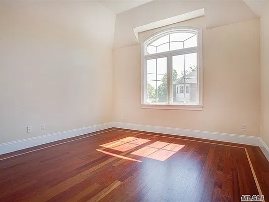 Sold by Douglas Elliman | media 15