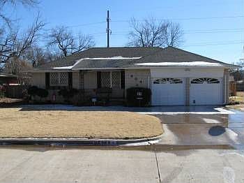 1st image of 404 SW 51st St