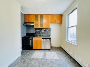111 Gates Ave #1, Jersey City, NJ 07305