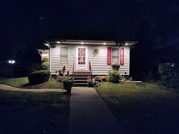 4th image of 9604 McVicker Ave
