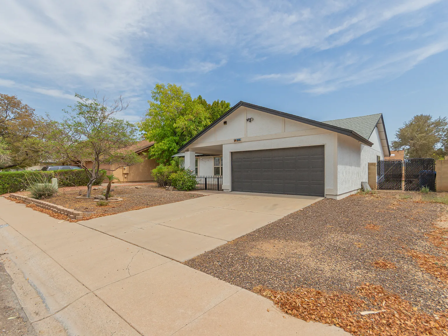 3 bed, 1456 sqft, $2,500 — Photo 3