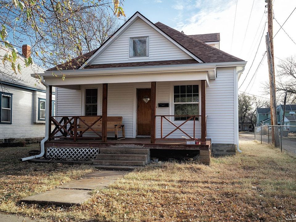 1st image of 133 S Phillips Ave