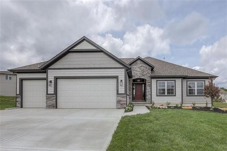 1st image of 4372 Aspen Dr