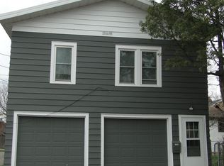 2202 1/2 10th Ave E, Hibbing, MN 55746