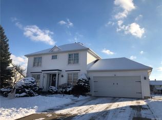 51 Old Post Rd, Lancaster, NY 14086