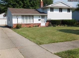 6569 W Vancey Dr, Brookpark, OH 44142