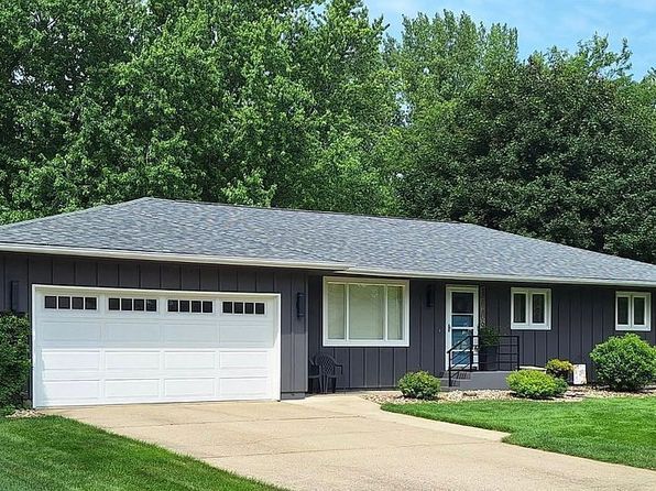 1009 23rd Ave W