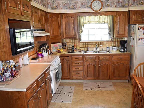 5th image of 12880 E Eaton Albany Pike