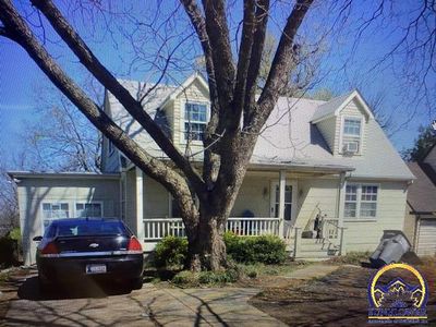 402 E 14th Ave, Emporia, KS, 66801