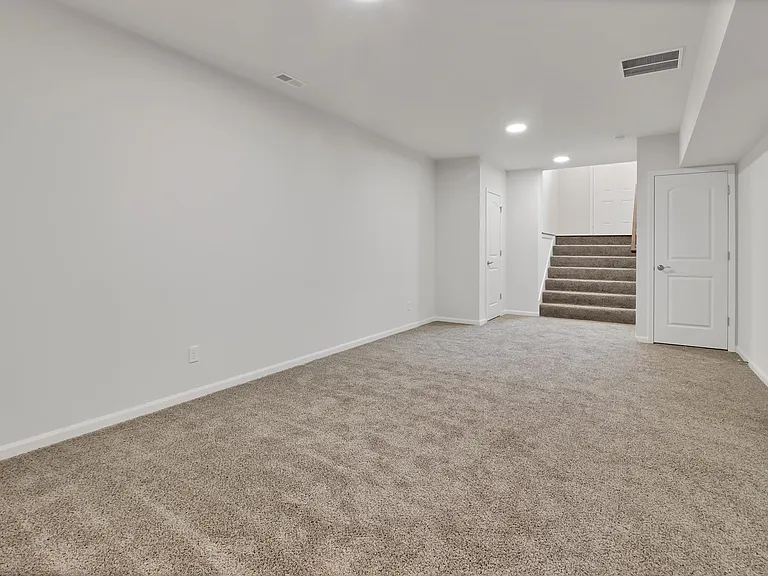 8253 Aviana Ave #B — Photo 13