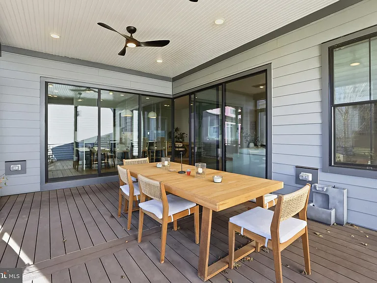 9725 Lantana Way — Photo 18