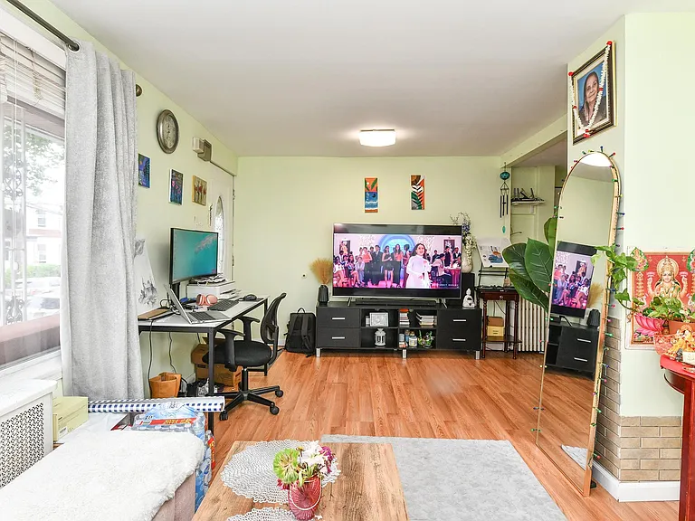 26 Charles St #1 — Photo 6