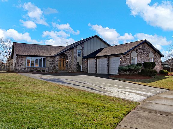 2nd image of 18621 Neal Cir