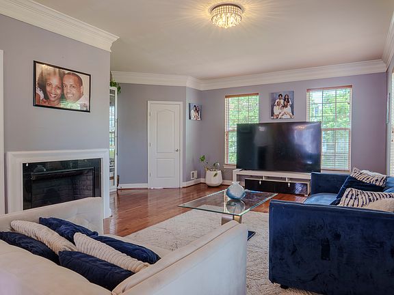 5th image of 2626 River Basin Ln