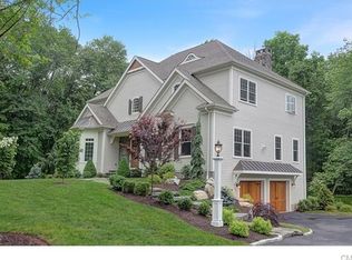 104 Wilton Rd E, Ridgefield, CT 06877